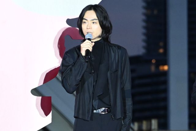 本木雅弘・菅田将暉・吉高由里子・宮舘涼太らズラリ！『黒牢城』ジャパンプレミアレッドカーペットセレモニー（15枚目）