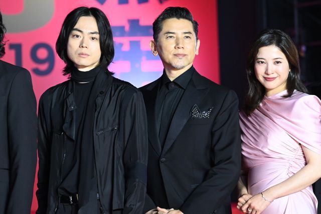 本木雅弘・菅田将暉・吉高由里子・宮舘涼太らズラリ！『黒牢城』ジャパンプレミアレッドカーペットセレモニー（40枚目）