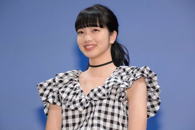 福士蒼汰＆小松菜奈、カップルコーデを冷やかされてハニカミ　画像ギャラリー（20枚目）