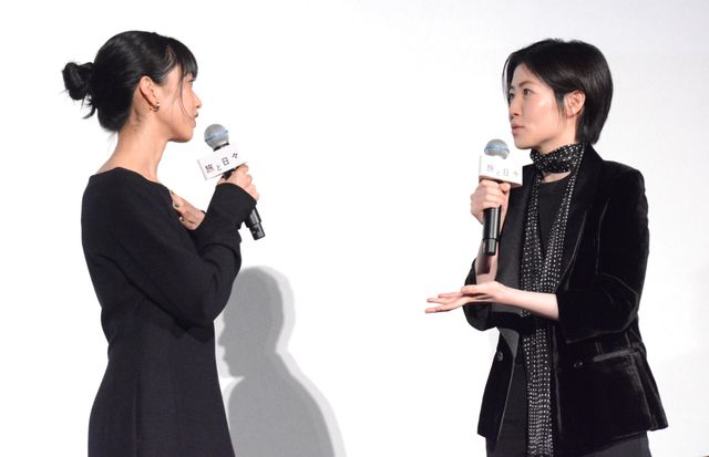 シム・ウンギョン＆河合優実、美の競演！『旅と日々』ロカルノ国際映画祭トロフィーお披露目（3枚目）