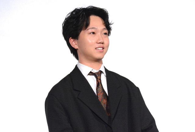 シム・ウンギョン＆河合優実、美の競演！『旅と日々』ロカルノ国際映画祭トロフィーお披露目（12枚目）