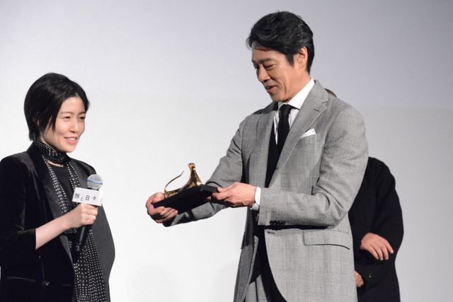 シム・ウンギョン＆河合優実、美の競演！『旅と日々』ロカルノ国際映画祭トロフィーお披露目（14枚目）