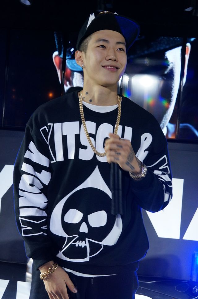 パク・ジェボムがパフォーマンス！写真ギャラリー（3枚目）