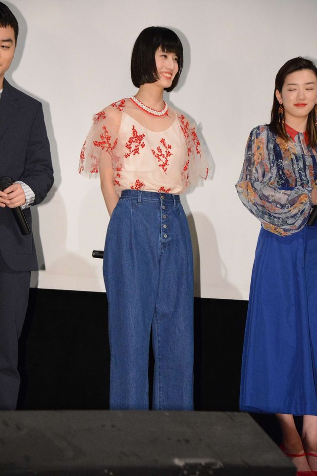 やっぱりオシャレな橋本愛、永野芽郁＆染谷将太とともに登場！（2枚目）