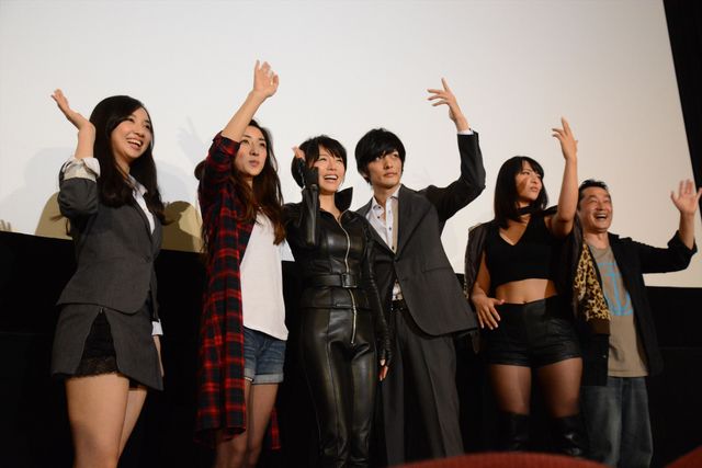 釈由美子、ボディースーツがキツい！フォトギャラリー（10枚目）