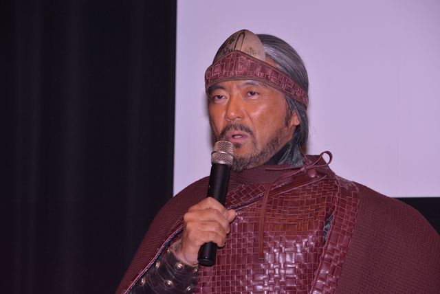 「精霊の守り人」最終章・新キャスト発表！　故・平幹二朗さんの代役を務める鹿賀丈史、「平さんの思いを受け継いで」と決意！　画像ギャラリー（3枚目）