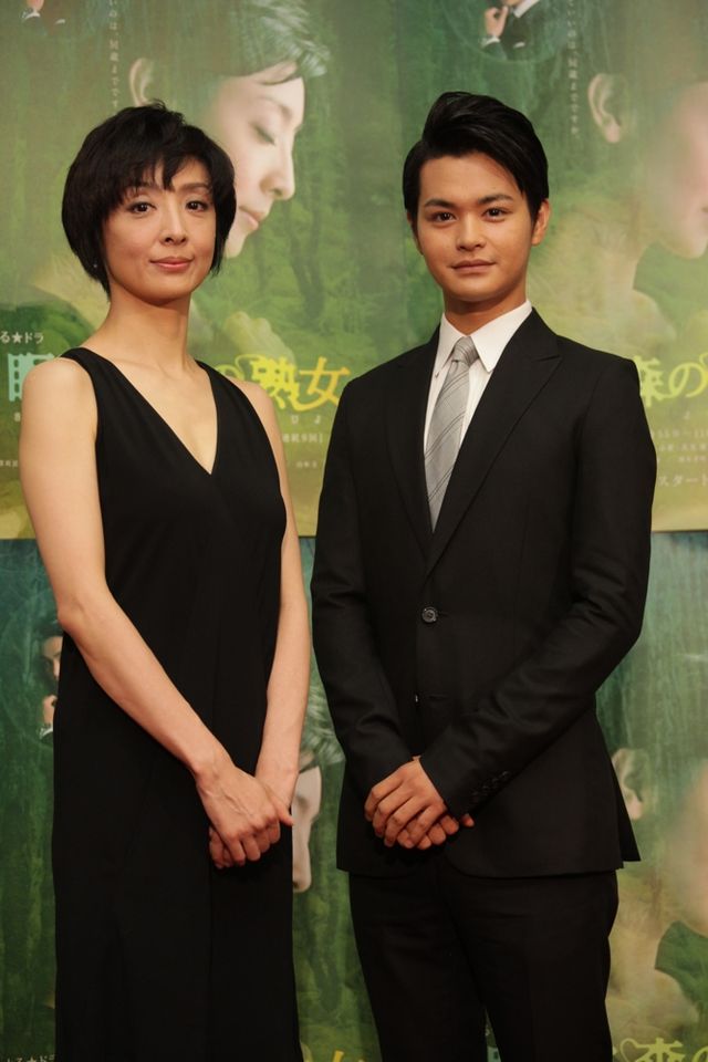 草刈民代＆瀬戸康史出席！よるドラ「眠れる森の熟女」試写会写真