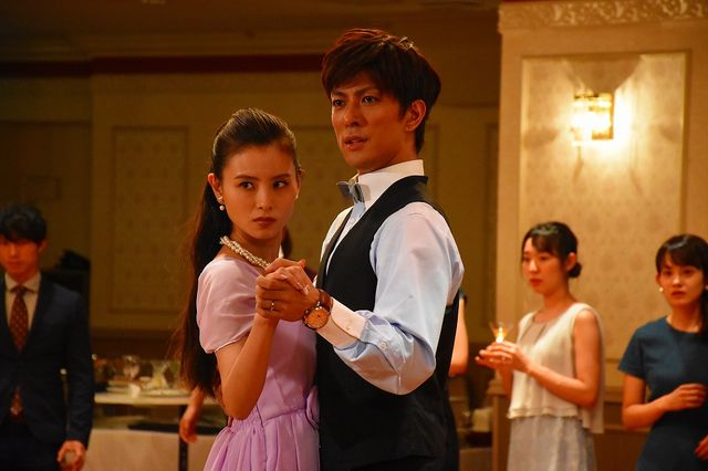 大塚千弘＆内田慈がW主演で社交ダンス猛特訓！『レディ・トゥ・レディ』場面写真（4枚目）