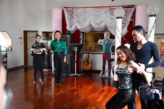 大塚千弘＆内田慈がW主演で社交ダンス猛特訓！『レディ・トゥ・レディ』場面写真（5枚目）