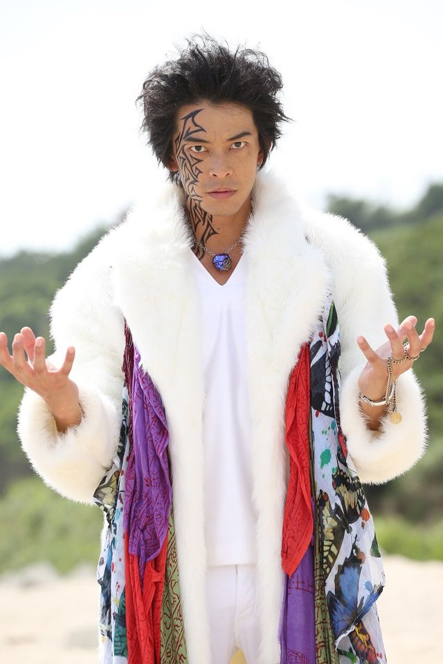 JOY＆敦士、仮面ライダーと共演！フォトギャラリー（4枚目）