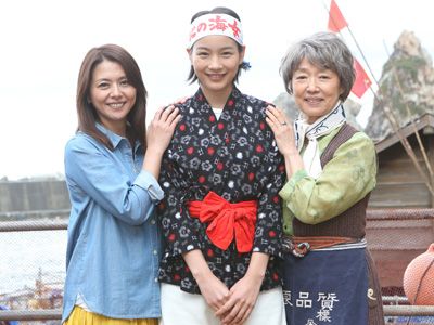 「あまちゃん」が初回視聴率20.1％の好発進！ - 小泉今日子、能年玲奈、宮本信子