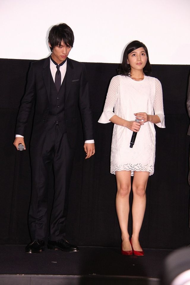 川口春奈＆福士蒼汰のあま～い公開「あーん！」写真ギャラリー（5枚目）