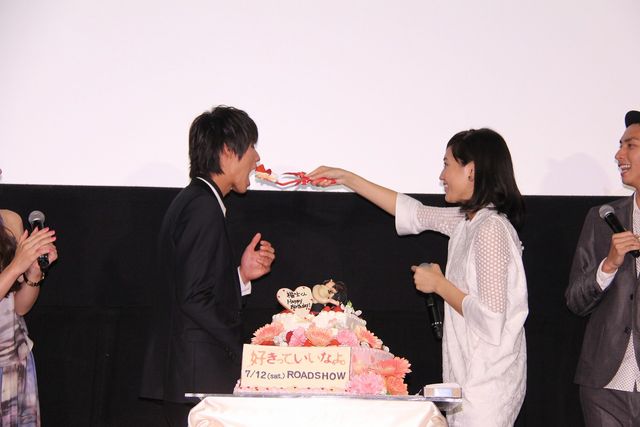 川口春奈＆福士蒼汰のあま～い公開「あーん！」写真ギャラリー（34枚目）