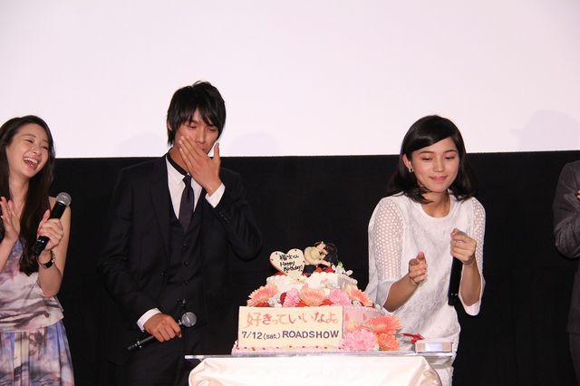 川口春奈＆福士蒼汰のあま～い公開「あーん！」写真ギャラリー（37枚目）