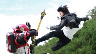 「角醒ハンター オメガホーン」シャウトvsレイジ、“あるもの”を賭けてバトル【第11話あらすじ】