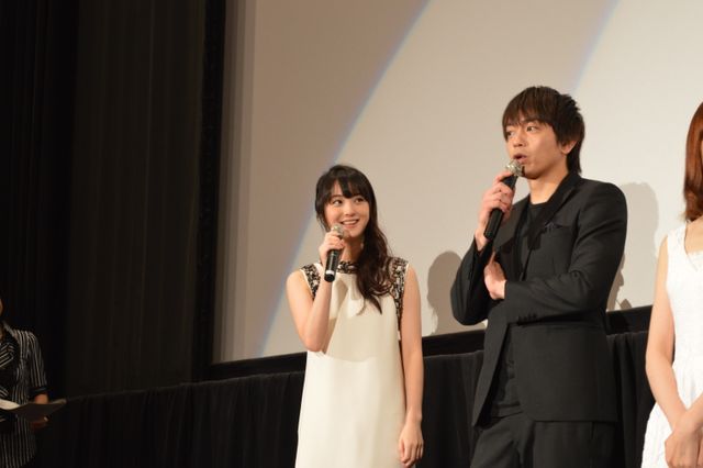 鬼束ちひろ、佐々木希にメロメロ！『呪怨 -終わりの始まり-』初日舞台あいさつフォトギャラリー（15枚目）