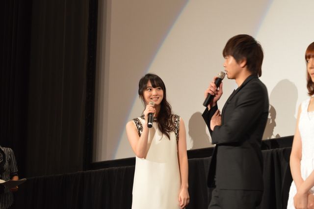 鬼束ちひろ、佐々木希にメロメロ！『呪怨 -終わりの始まり-』初日舞台あいさつフォトギャラリー（16枚目）