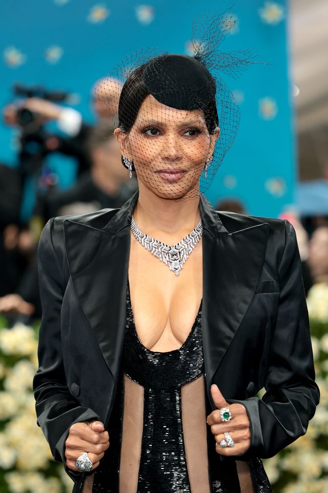 メットガラ2025でのハル・ベリー（3枚目）