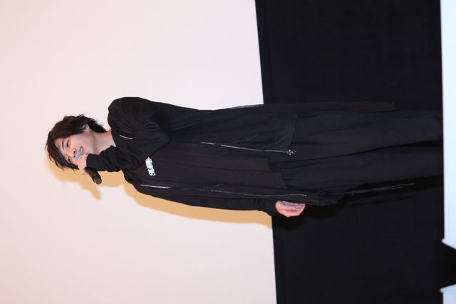 志尊淳、爽やか笑顔！『走れ！T校バスケット部』応援上映舞台あいさつ：フォトギャラリー