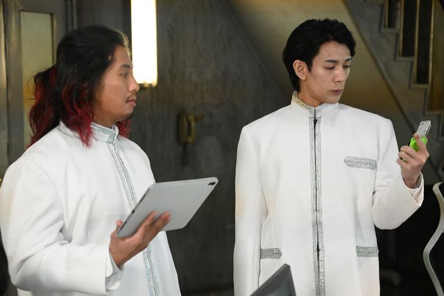 ブロンズドライブ参戦「仮面ライダーアウトサイダーズep.3　バトルファイトの再開とゼインの誕生」場面写真（3枚目）