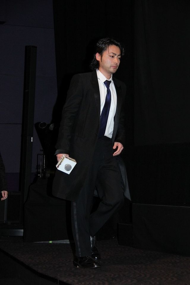 山田孝之＆綾野剛、お互いベタ褒め！　フォトギャラリー：フォトギャラリー