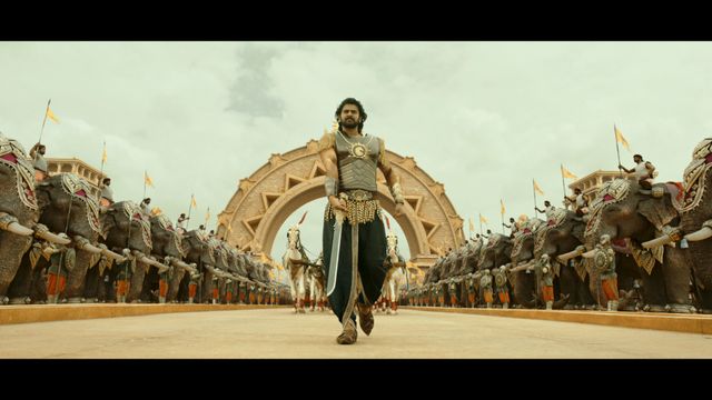 ド派手！インド発『バーフバリ　王の凱旋』場面写真（14枚目）