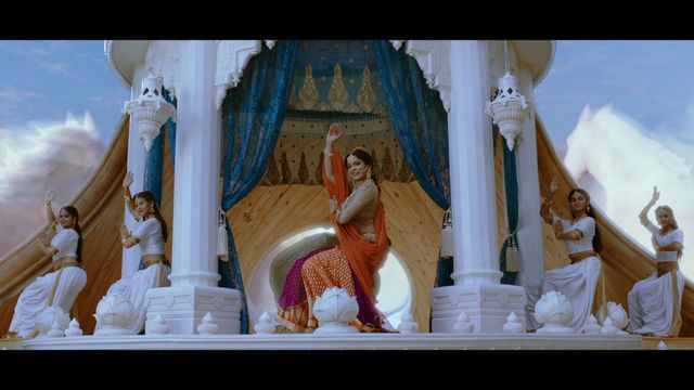 ド派手！インド発『バーフバリ　王の凱旋』場面写真（17枚目）