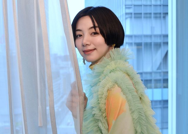 ELAIZA『ライフ・ウィズ・ミュージック』インタビューカット（3枚目）