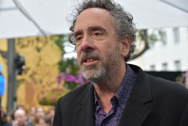 大胆ドレスのミア・ワシコウスカ、ジョニー・デップらと再会！『アリス』EUプレミアフォトギャラリー（42枚目）