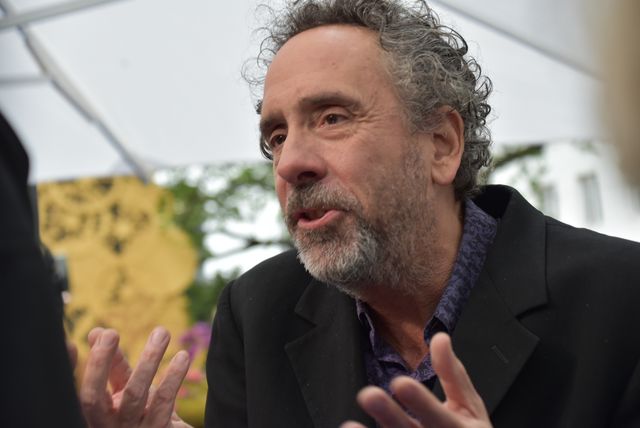 大胆ドレスのミア・ワシコウスカ、ジョニー・デップらと再会！『アリス』EUプレミアフォトギャラリー（44枚目）