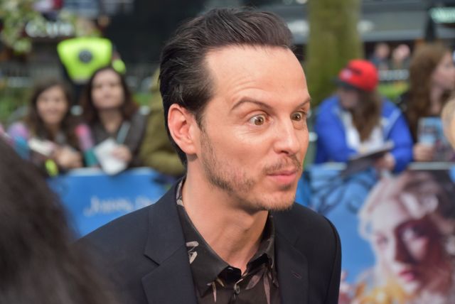 大胆ドレスのミア・ワシコウスカ、ジョニー・デップらと再会！『アリス』EUプレミアフォトギャラリー（53枚目）