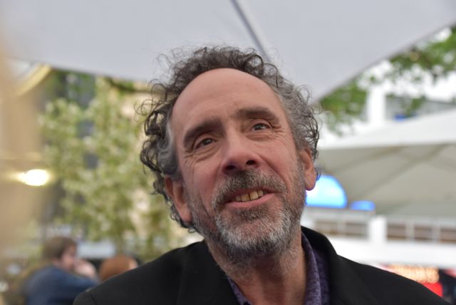 大胆ドレスのミア・ワシコウスカ、ジョニー・デップらと再会！『アリス』EUプレミアフォトギャラリー（56枚目）