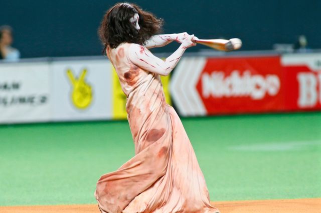 貞子＆伽椰子、呪いじゃなくて野球で対決！フォトギャラリー（5枚目）