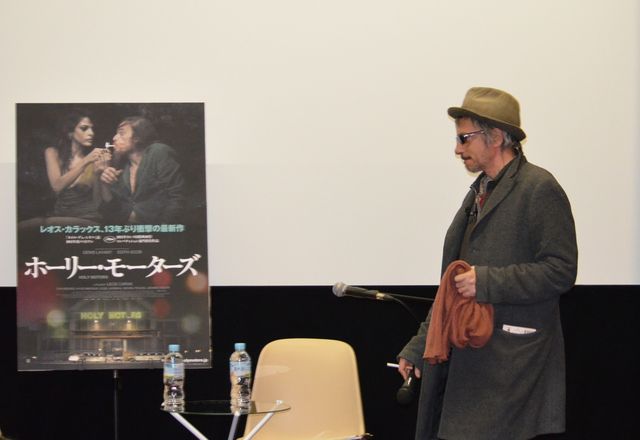 レオス・カラックス監督来日会見フォトギャラリー：フォトギャラリー