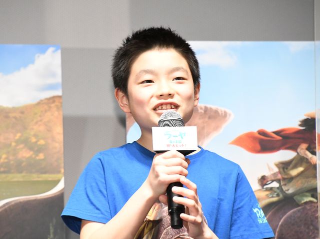 吉川愛も大興奮！『ラーヤと龍の王国』シスーをイメージした一筆龍（6枚目）