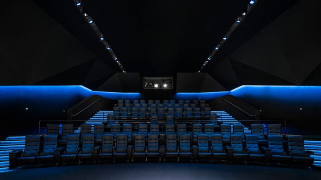 『名探偵コナン 黒鉄の魚影』とコラボも！「TOHOシネマズ ららぽーと門真」（4枚目）