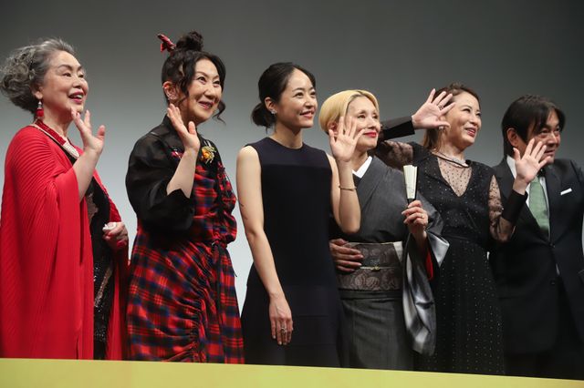 井上真央、室井滋、夏木マリら女子校のような撮影現場振り返る＜『大コメ騒動』東京プレミア試写会＞（16枚目）