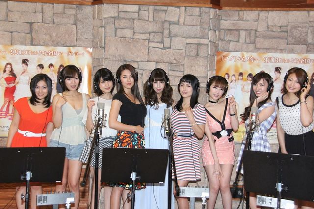 坂口杏里、森下悠里、矢吹春奈らキャバ嬢にふんした女性陣がずらり！映画『ハニー・フラッパーズ』公開レコーディング写真ギャラリー（2枚目）