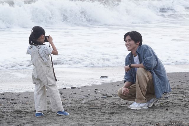 目黒蓮が徐々に“父”の顔に…「海のはじまり」4話場面写真（2枚目）