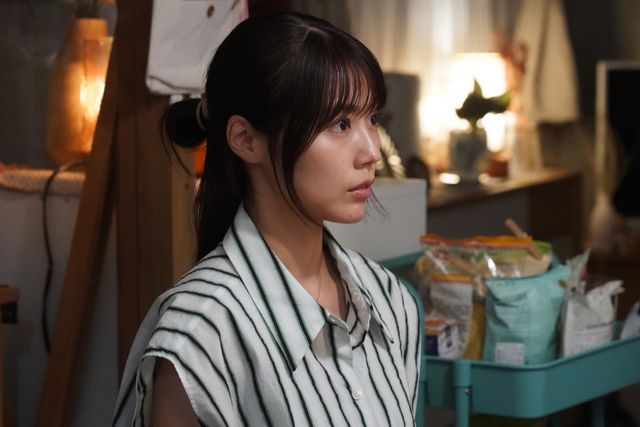 目黒蓮が徐々に“父”の顔に…「海のはじまり」4話場面写真（4枚目）