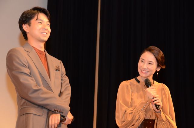 吉田羊＆太賀、ゴスペラーズ生歌に感激！映画『母さんがどんなに僕を嫌いでも』完成披露試写会（4枚目）
