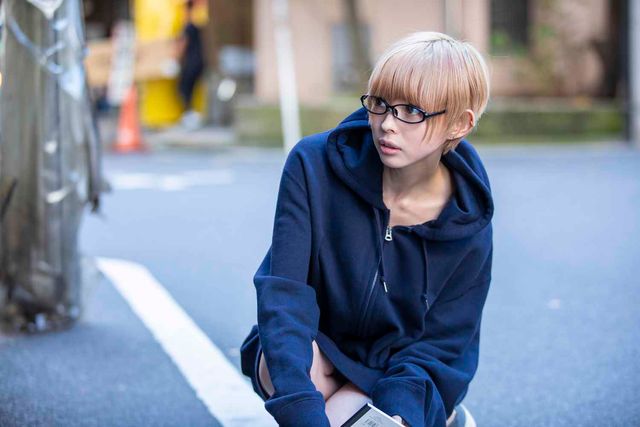 崎山つばさ、危険な雰囲気…！映画『クロガラス』場面写真ほか（4枚目）