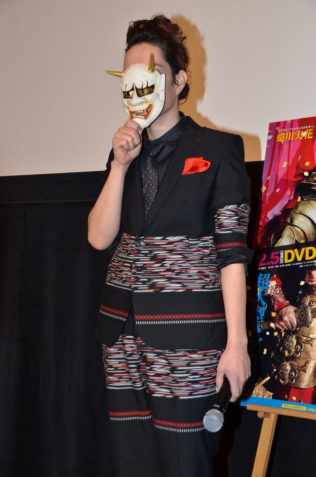 オネエモデルIVANの初の本格的男装姿！フォトギャラリー：フォトギャラリー