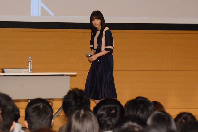 広瀬すず、18歳の有権者らとともに選挙を勉強　画像ギャラリー（11枚目）