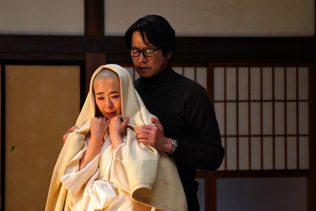 井上荒野の問題作を映画化！寺島しのぶ×豊川悦司『あちらにいる鬼』場面写真：フォトギャラリー