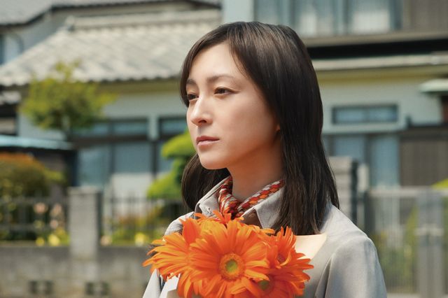 井上荒野の問題作を映画化！寺島しのぶ×豊川悦司『あちらにいる鬼』場面写真（7枚目）