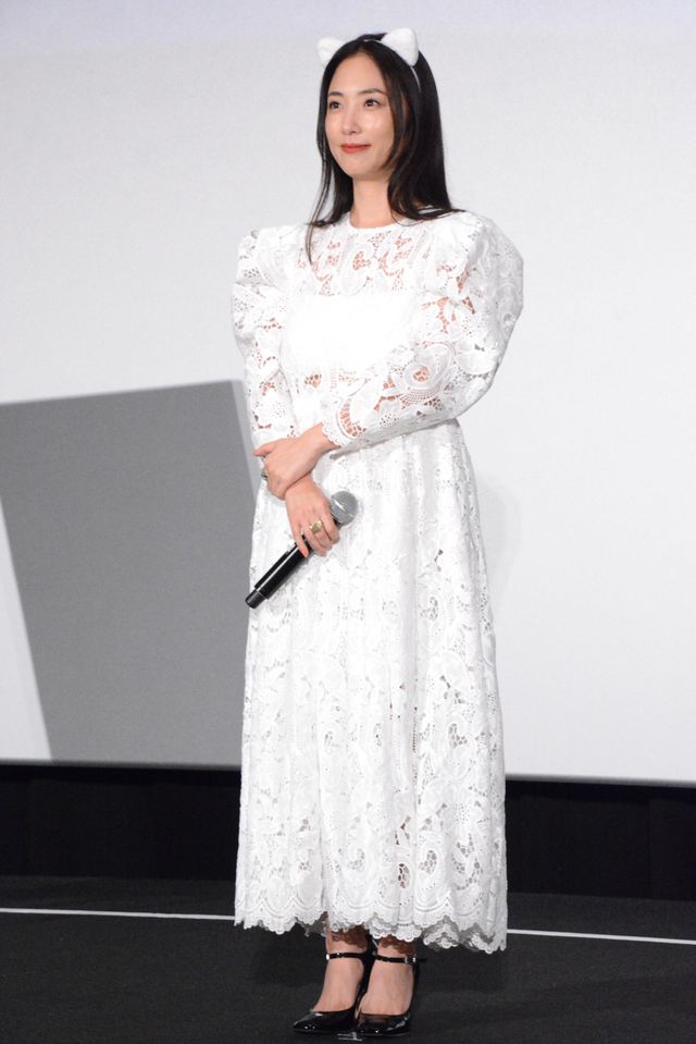 山里亮太＆MEGUMI、まことお兄さんと楽しく体操！『ねこのガーフィールド』公開記念舞台あいさつ（7枚目）