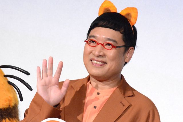 山里亮太＆MEGUMI、まことお兄さんと楽しく体操！『ねこのガーフィールド』公開記念舞台あいさつ（10枚目）