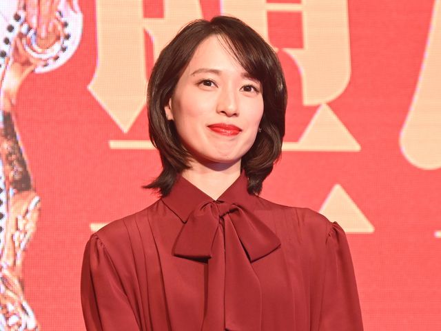 戸田恵梨香