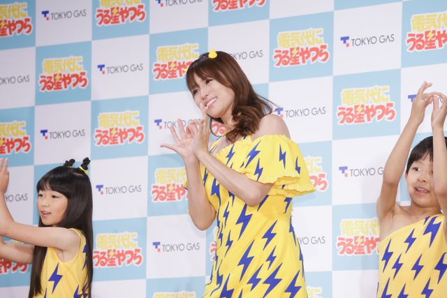 深田恭子、美脚＆美背中で魅了！（11枚目）